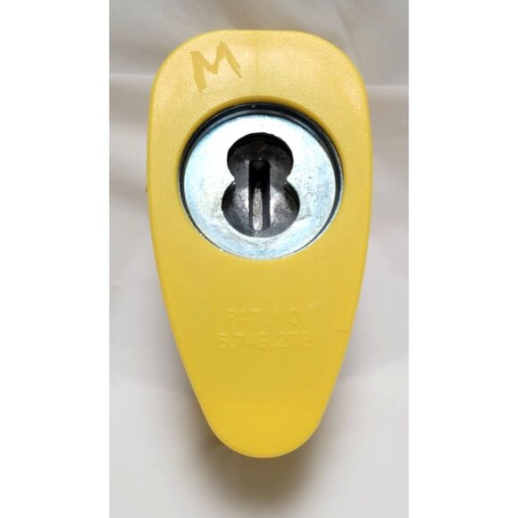 EK Success Number Eight Paper Punch Yellow Plastic Metal For Scrapbooking Crafts - Picture 6 of 6